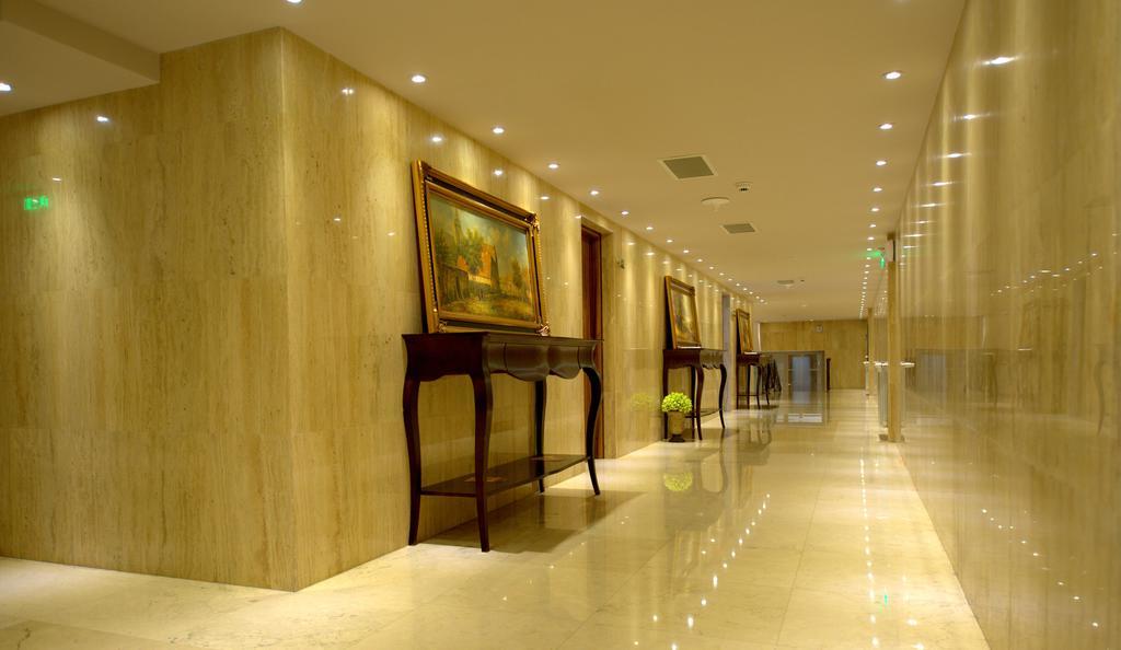 Premier Palace Spa Hotel Бухарест Екстер'єр фото Interior of the hotel