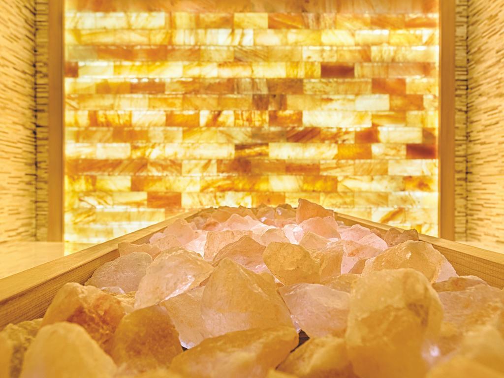 Premier Palace Spa Hotel Бухарест Екстер'єр фото Salt cave