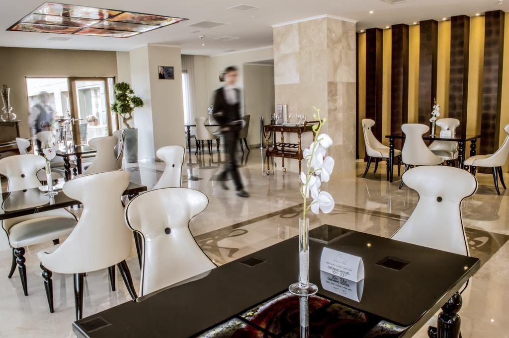 Premier Palace Spa Hotel Бухарест Екстер'єр фото The lobby